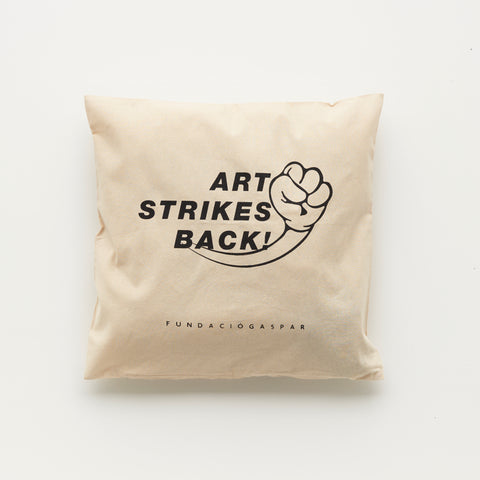 Cojín "Art Strikes Back!"